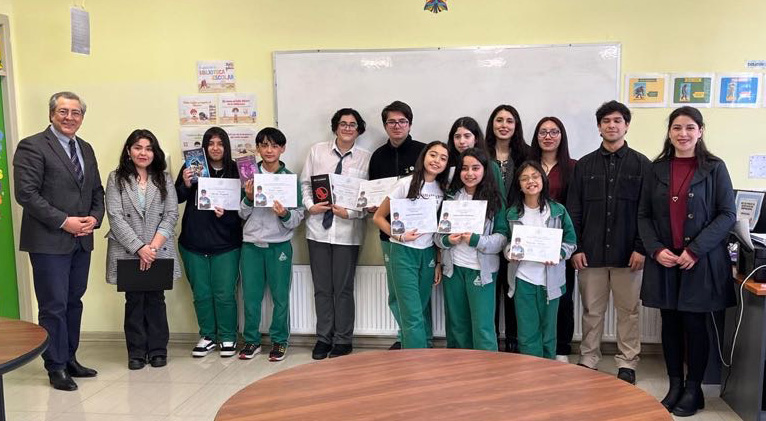 PREMIACIÓN DE CONCURSOS DE MICROCUENTOS Y DECLAMACIÓN