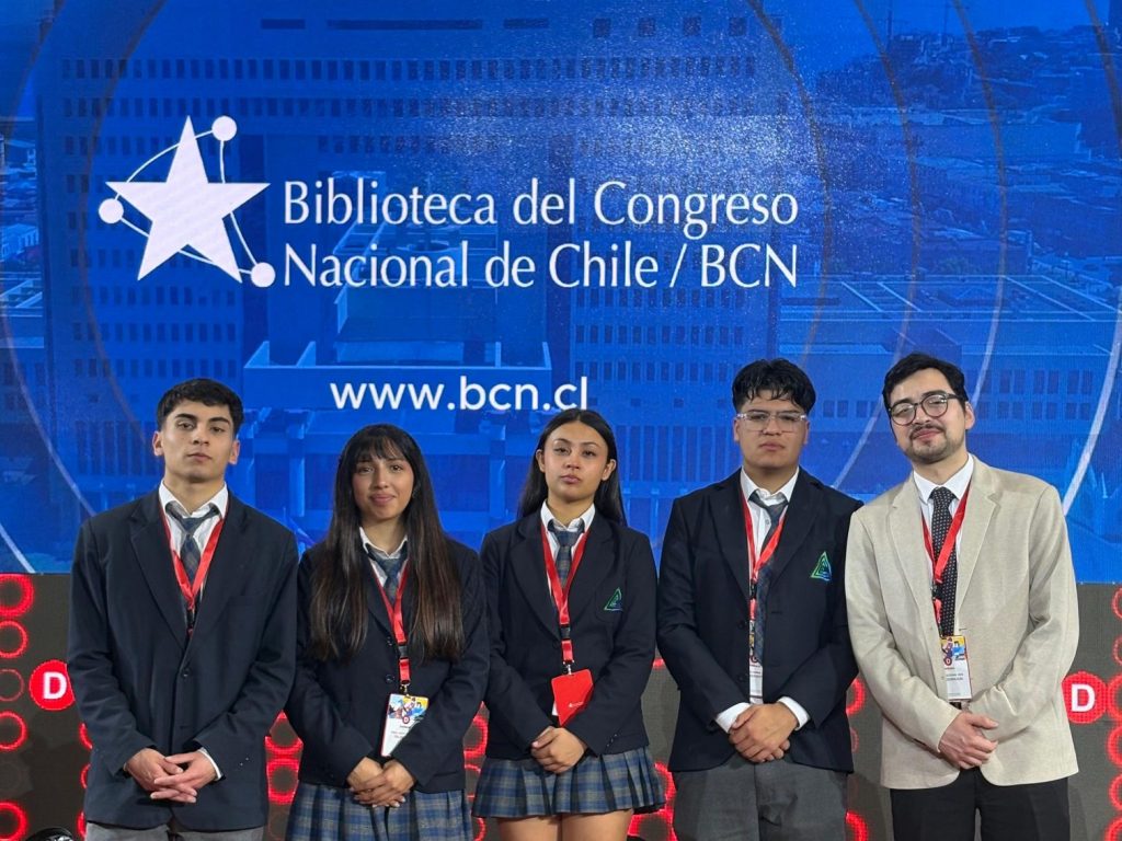 ESTUDIANTES LOGRAN 6° LUGAR NACIONAL EN LA FINAL DEL TORNEO DELIBERA 2025