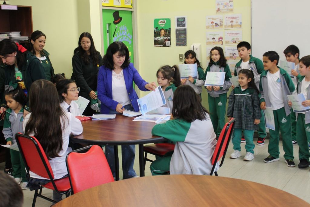 COMUNIDAD EDUCATIVA CONMEMORA EL DÍA DE LA TIERRA