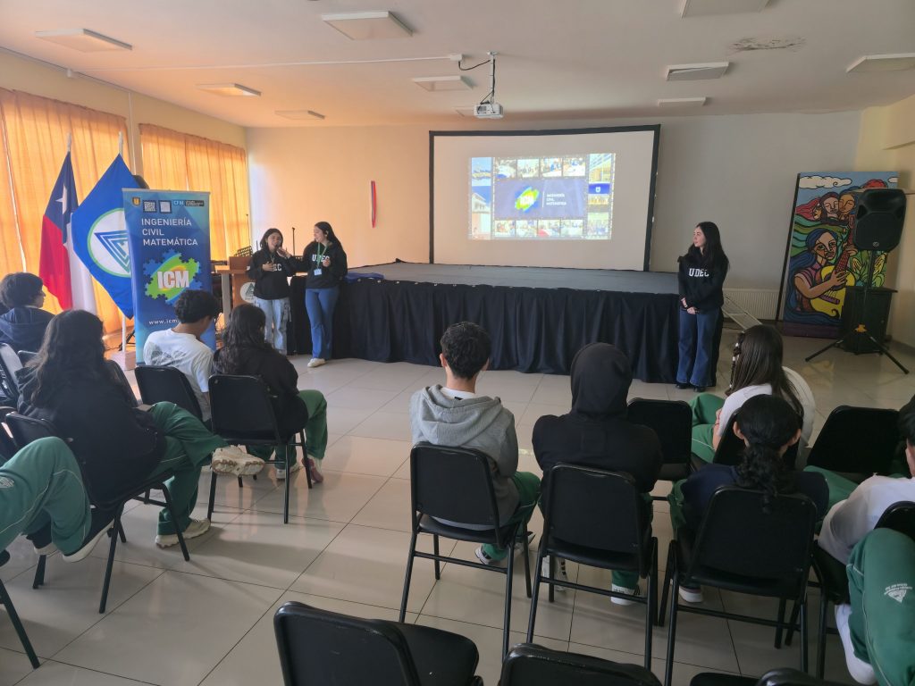 MATEMÁTICAS QUE INSPIRAN: ESTUDIANTES EXPLORAN EL INFINITO, EL UNIVERSO Y LA TEORÍA DE GRAFOS